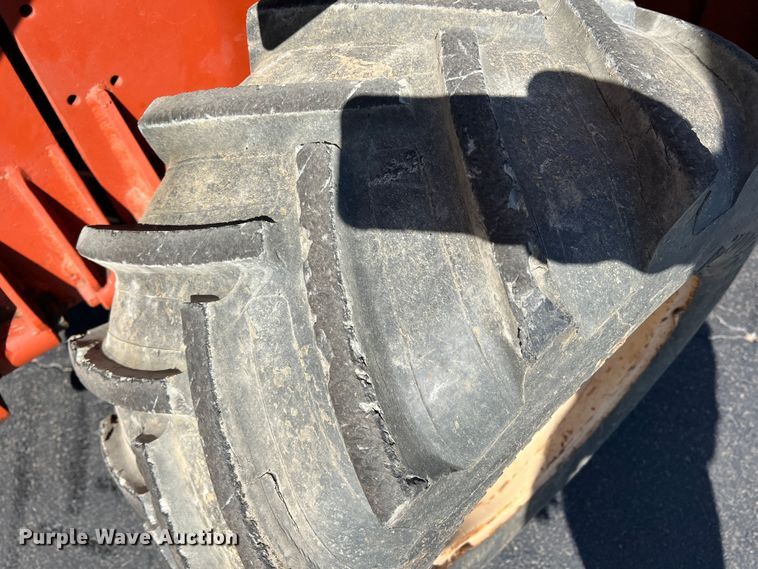 image for item DR5563 1993 Ditch Witch 5110  trencher