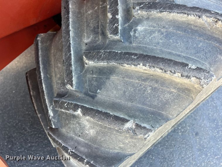 image for item DR5563 1993 Ditch Witch 5110  trencher