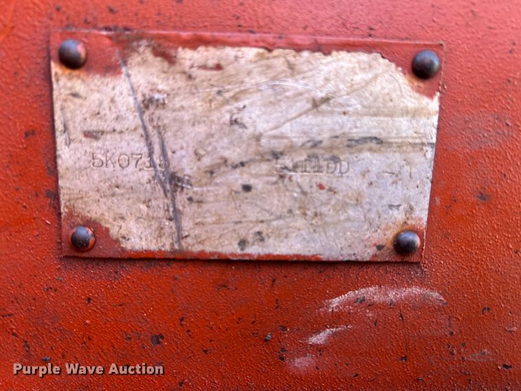 image for item DR5563 1993 Ditch Witch 5110  trencher