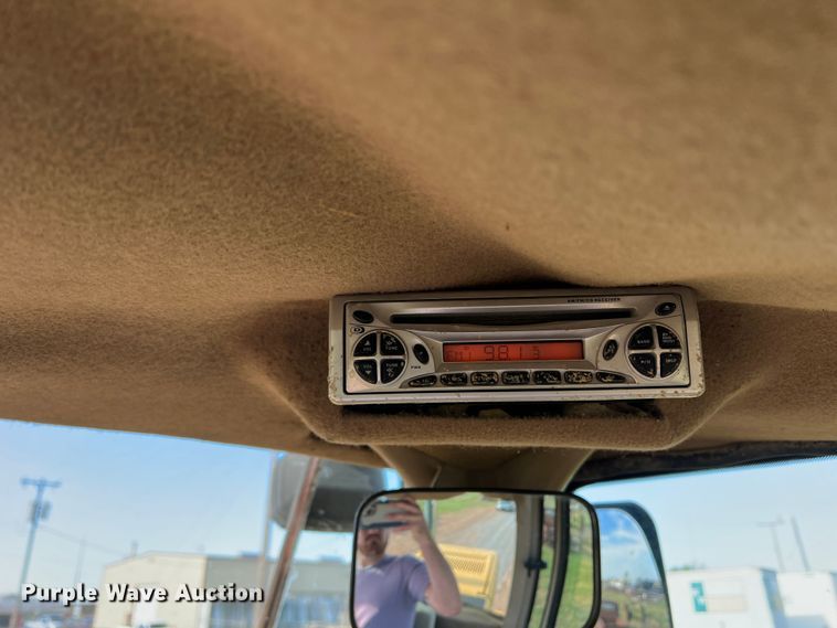 image for item DR5571 2001 John Deere 444H  high lift wheel loader