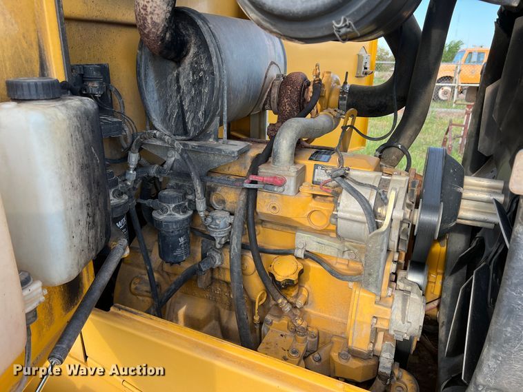 image for item DR5571 2001 John Deere 444H  high lift wheel loader