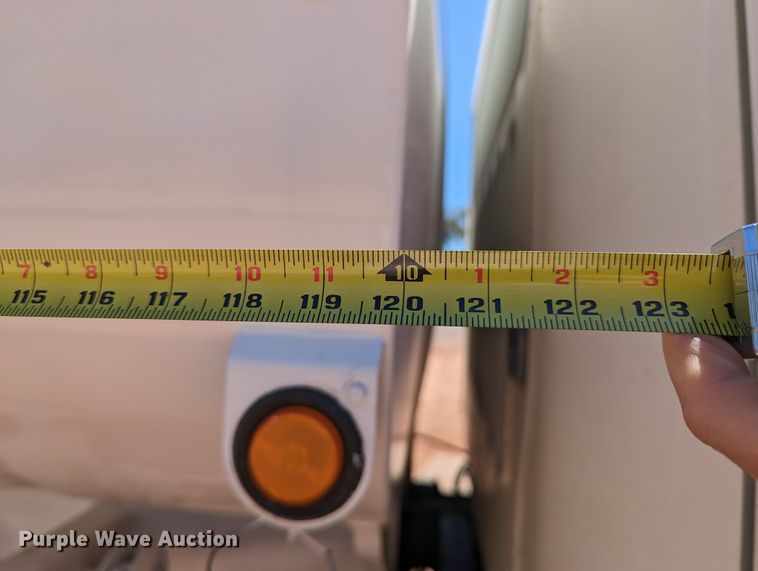 image for item DR6932 2005 Freightliner Business Class M2  water truck