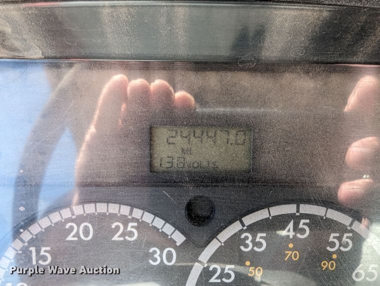 image for item DR6932 2005 Freightliner Business Class M2  water truck