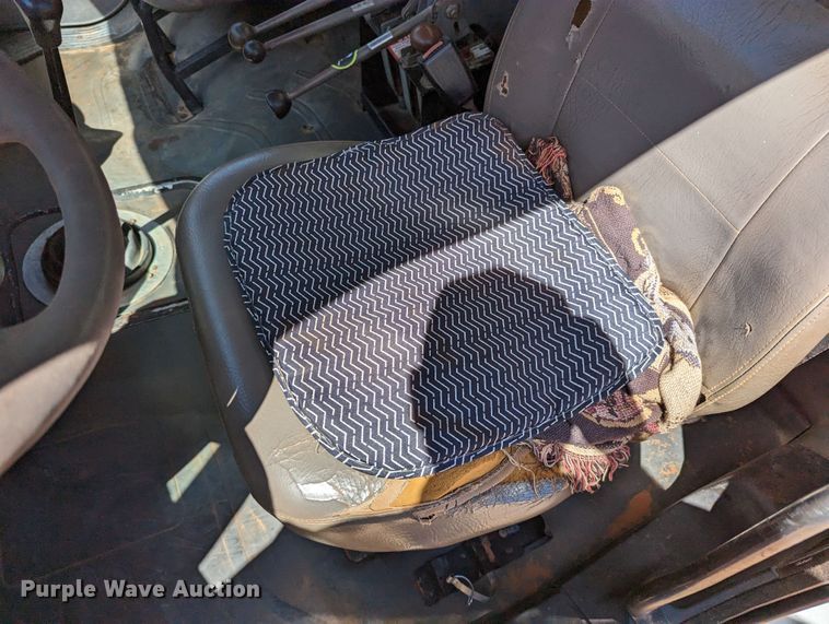 image for item DR6932 2005 Freightliner Business Class M2  water truck