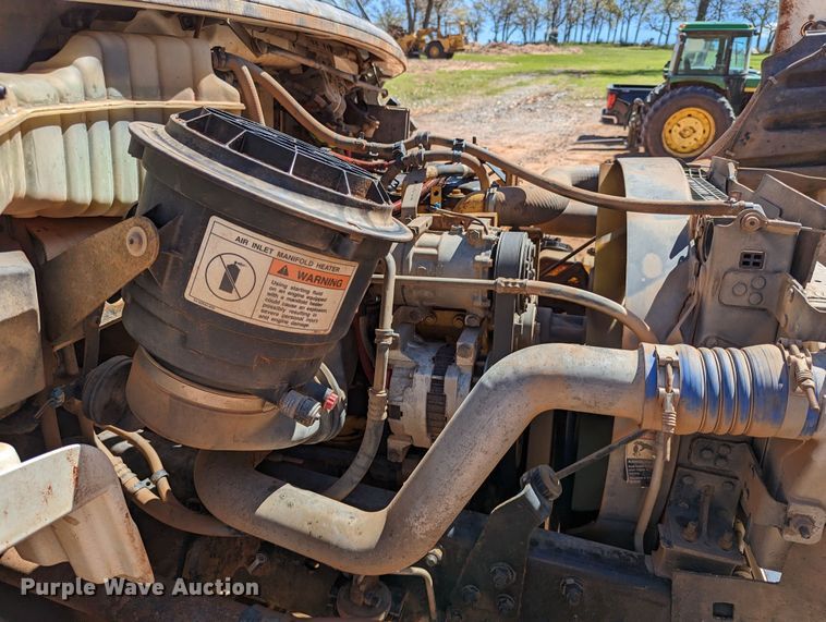 image for item DR6932 2005 Freightliner Business Class M2  water truck