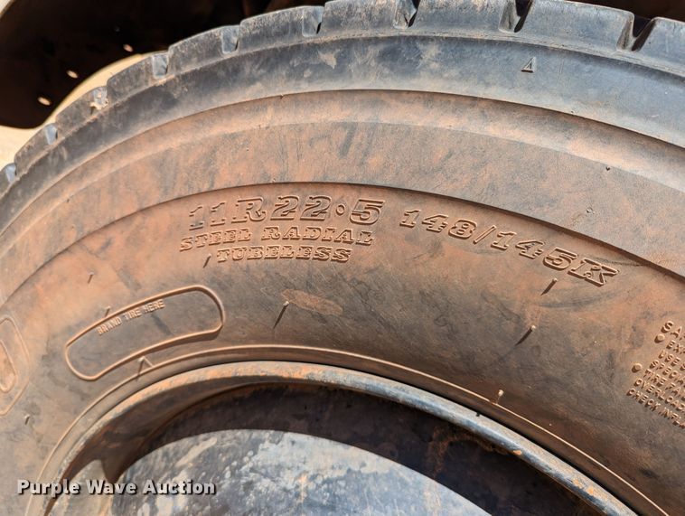 image for item DR6932 2005 Freightliner Business Class M2  water truck