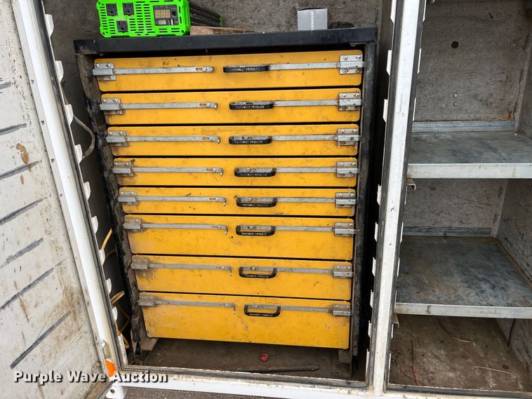 image for item DS1792 2009 International 7400  utility / service truck