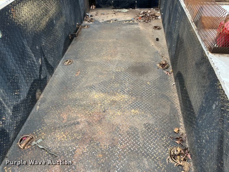 image for item DS1792 2009 International 7400  utility / service truck