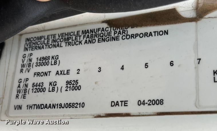 image for item DS1792 2009 International 7400  utility / service truck