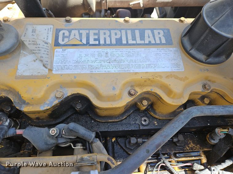 image for item DS6322 2000 Chevrolet T7500  bucket truck