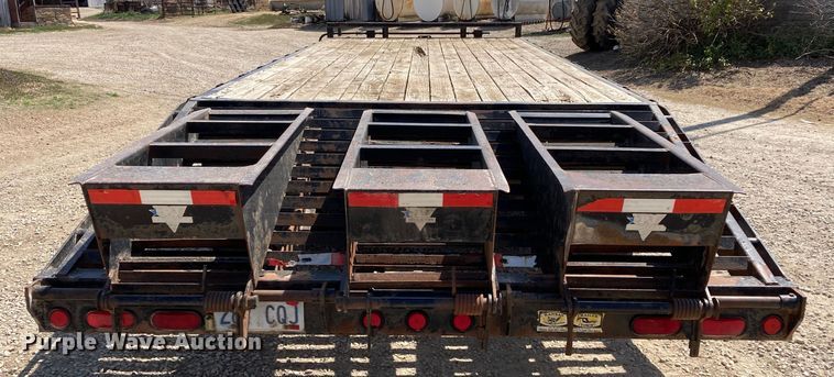 image for item HN9839 2007 PJ  equipment trailer