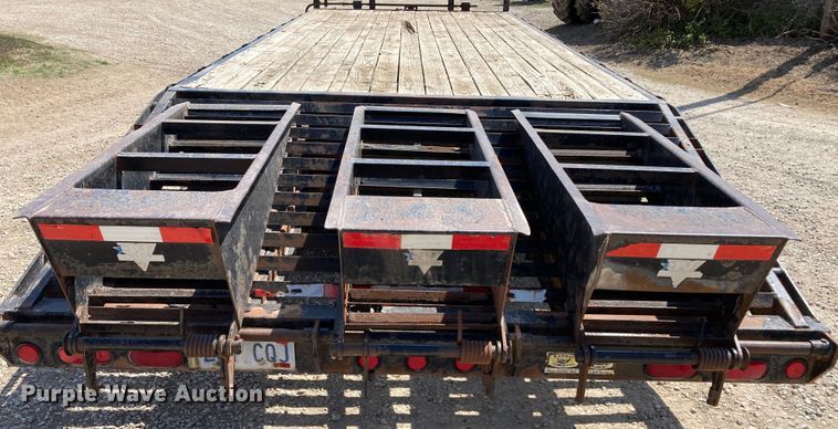 image for item HN9839 2007 PJ  equipment trailer