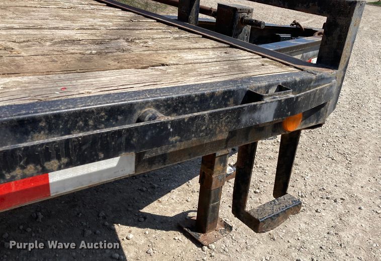 image for item HN9839 2007 PJ  equipment trailer