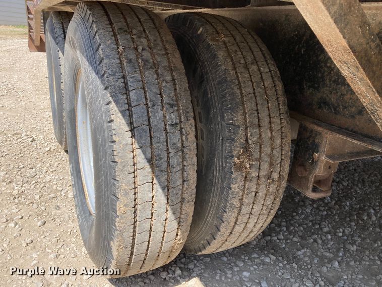 image for item HN9839 2007 PJ  equipment trailer