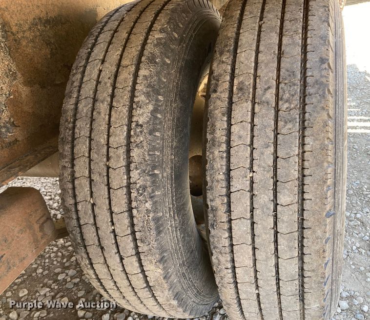 image for item HN9839 2007 PJ  equipment trailer