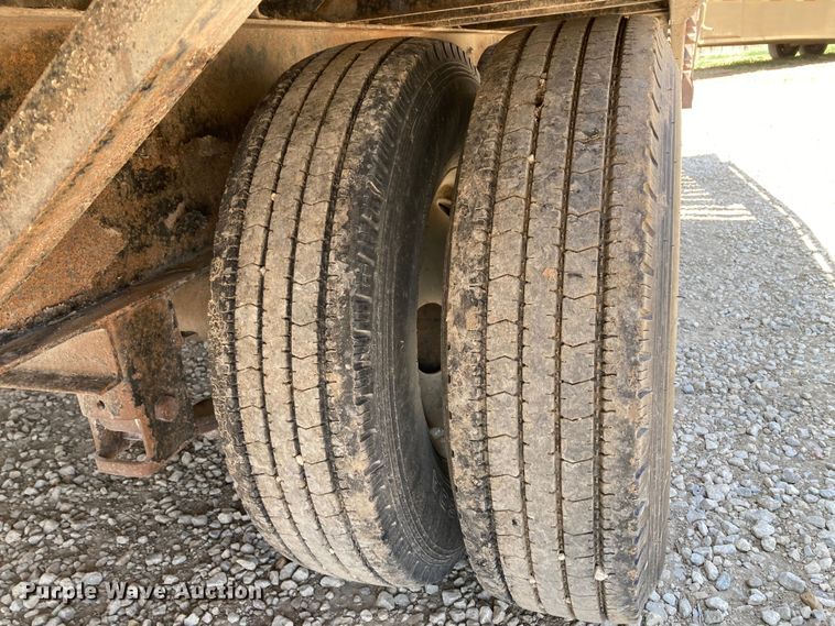 image for item HN9839 2007 PJ  equipment trailer