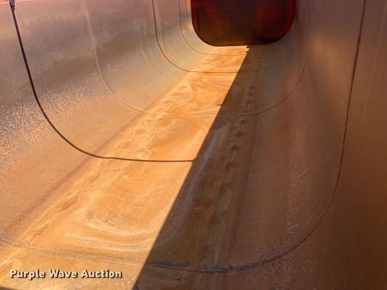 image for item HN9841 2006 Hilbilt 283/16 HD XL  end dump trailer