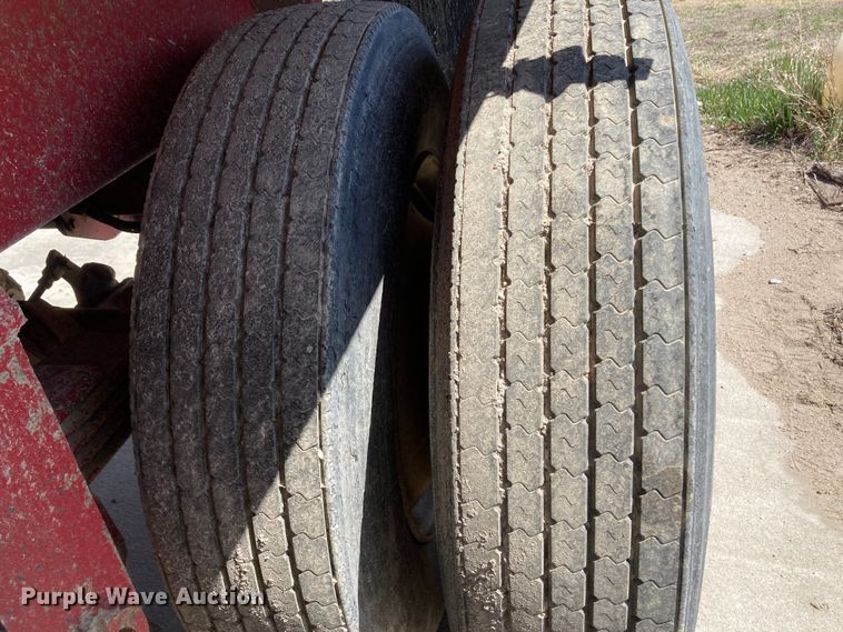 image for item HN9841 2006 Hilbilt 283/16 HD XL  end dump trailer