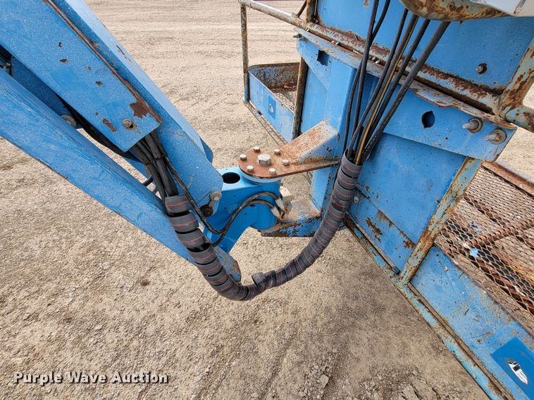 image for item HP9703 1998 Genie S-65  boom lift