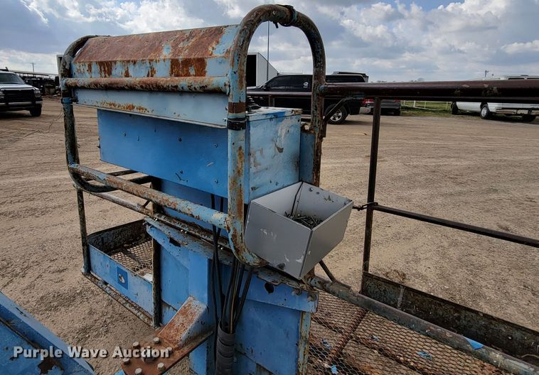 image for item HP9703 1998 Genie S-65  boom lift