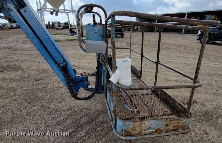 image for item HP9703 1998 Genie S-65  boom lift