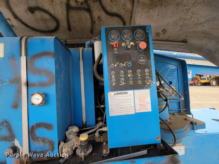 image for item HP9703 1998 Genie S-65  boom lift