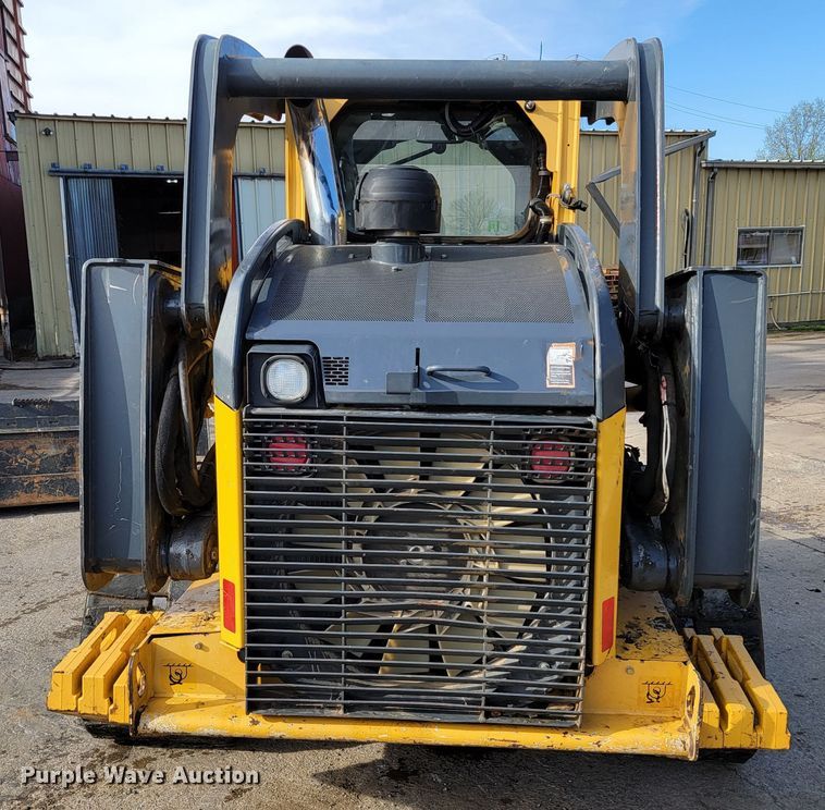 image for item HP9711 2014 John Deere 333E  tracked skid steer loader