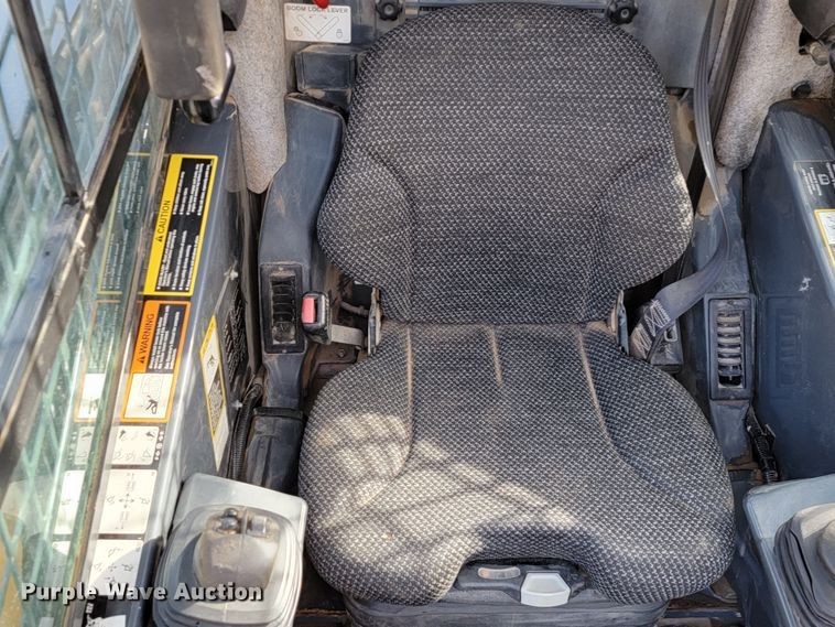 image for item HP9711 2014 John Deere 333E  tracked skid steer loader