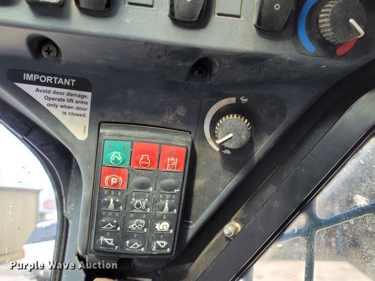 image for item HP9711 2014 John Deere 333E  tracked skid steer loader