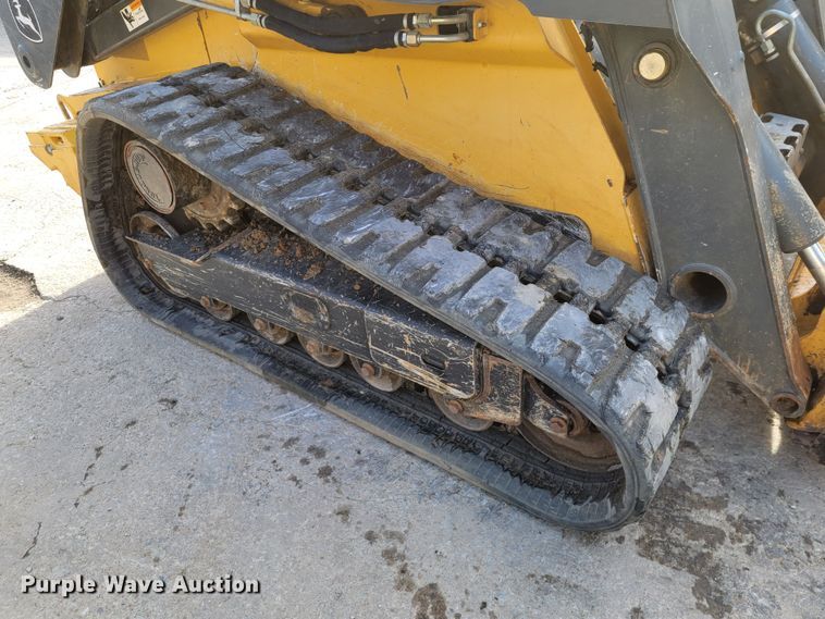 image for item HP9711 2014 John Deere 333E  tracked skid steer loader