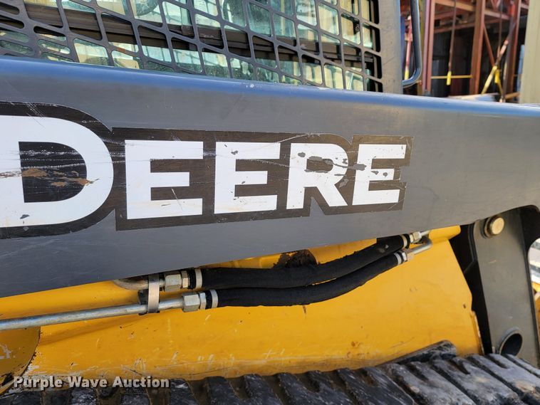 image for item HP9711 2014 John Deere 333E  tracked skid steer loader