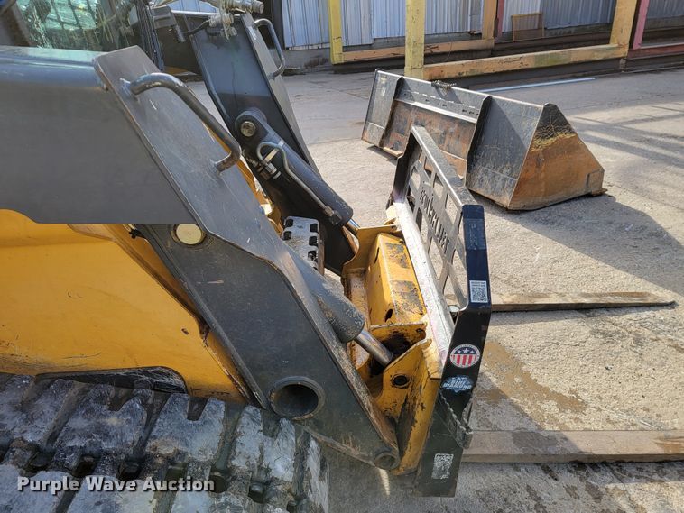 image for item HP9711 2014 John Deere 333E  tracked skid steer loader