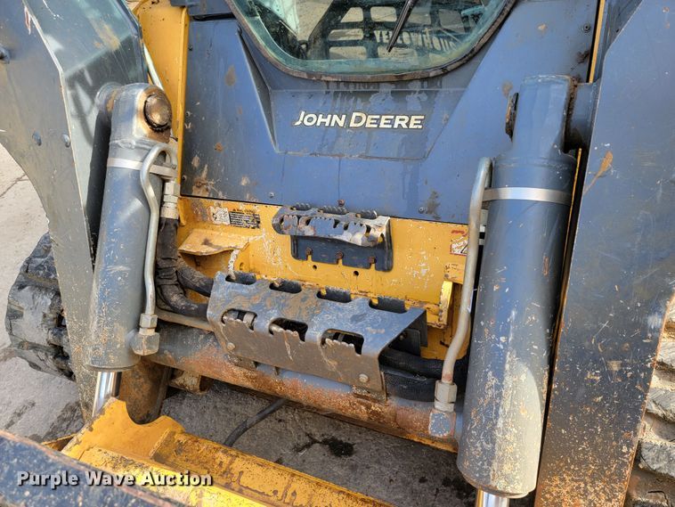 image for item HP9711 2014 John Deere 333E  tracked skid steer loader