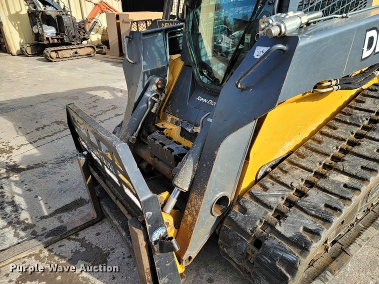 image for item HP9711 2014 John Deere 333E  tracked skid steer loader