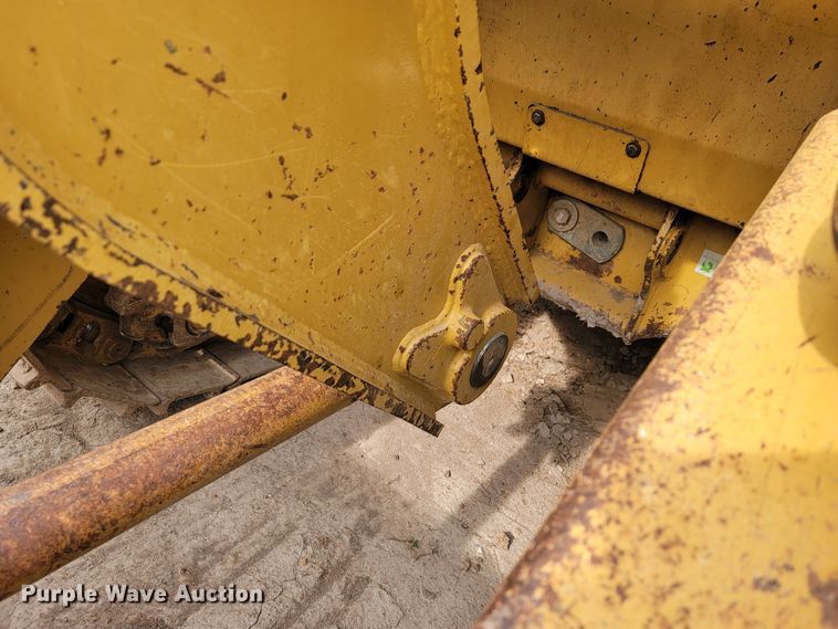 image for item JL9327 2008 Caterpillar 963D  track loader