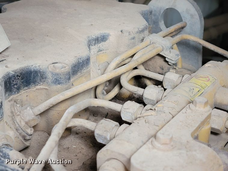 image for item JL9327 2008 Caterpillar 963D  track loader