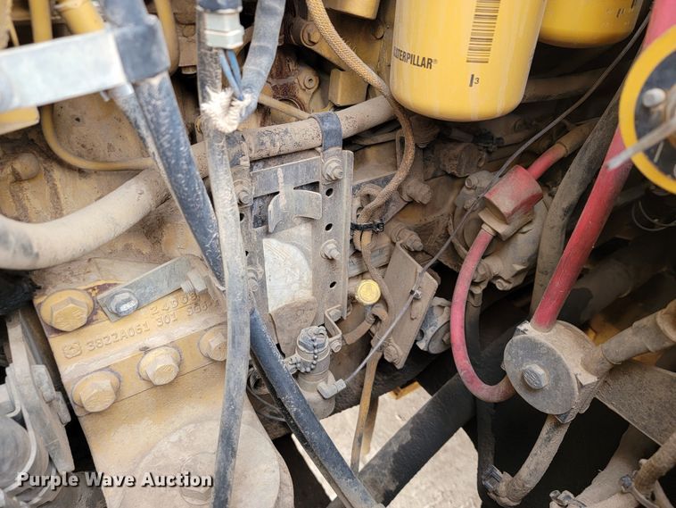 image for item JL9327 2008 Caterpillar 963D  track loader