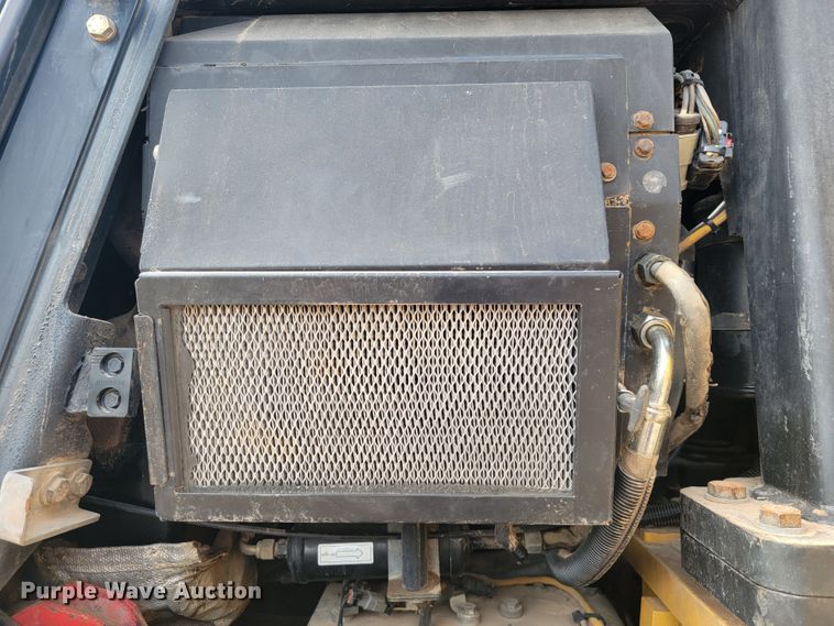 image for item JL9327 2008 Caterpillar 963D  track loader