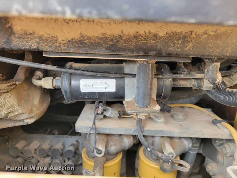 image for item JL9327 2008 Caterpillar 963D  track loader