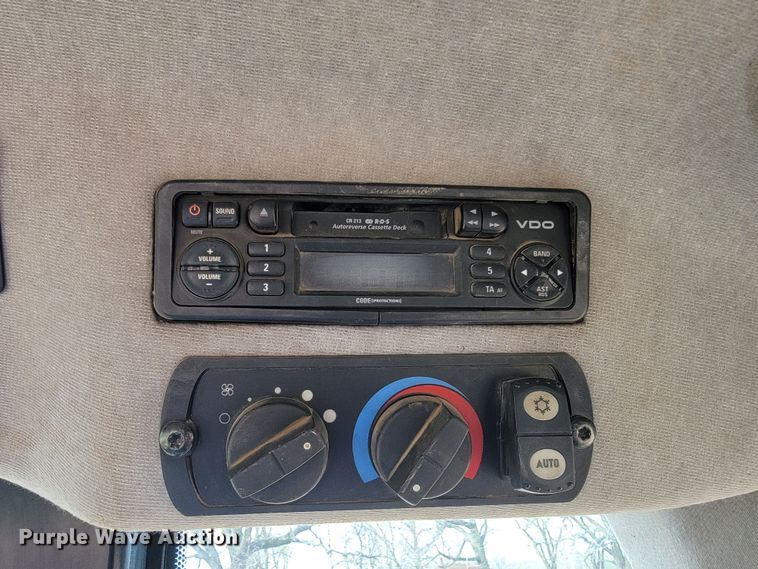 image for item JL9327 2008 Caterpillar 963D  track loader