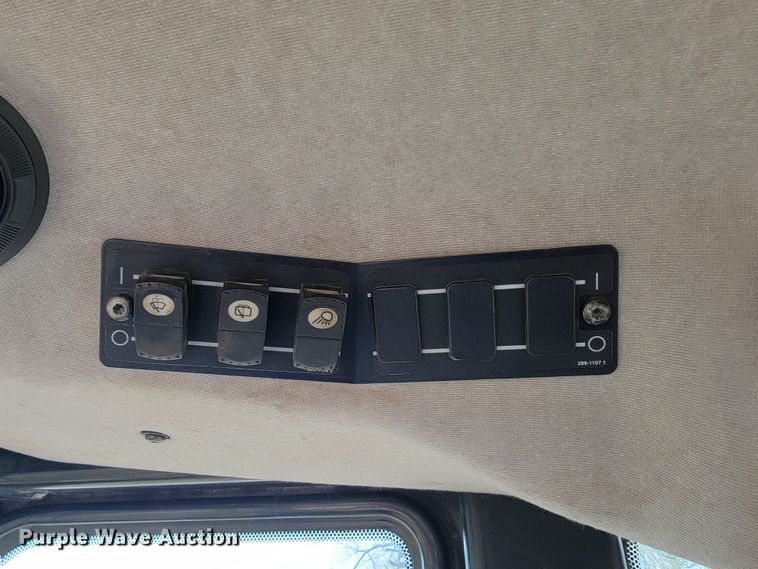 image for item JL9327 2008 Caterpillar 963D  track loader