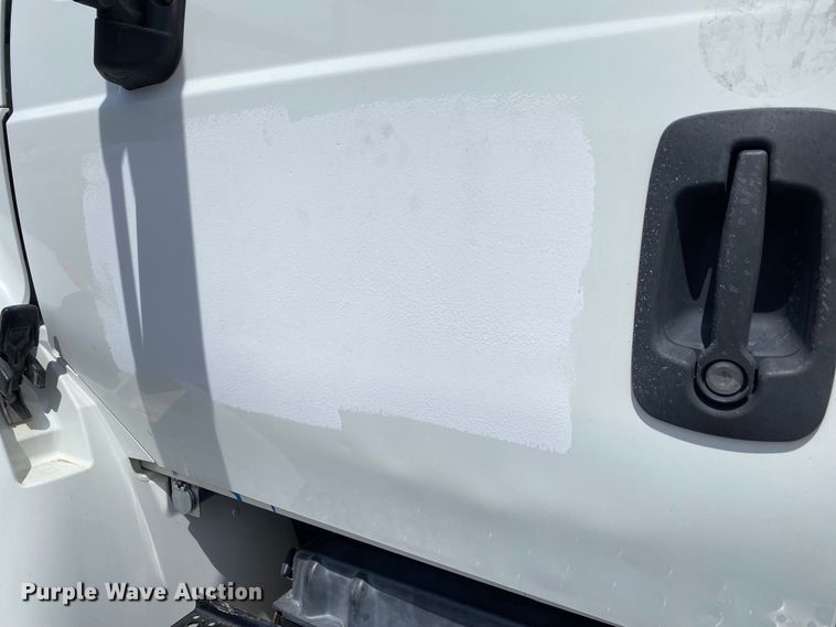 image for item KB9489 2010 International 4300 SBA  bucket truck