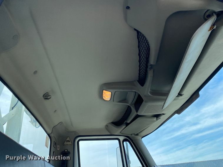 image for item KB9489 2010 International 4300 SBA  bucket truck