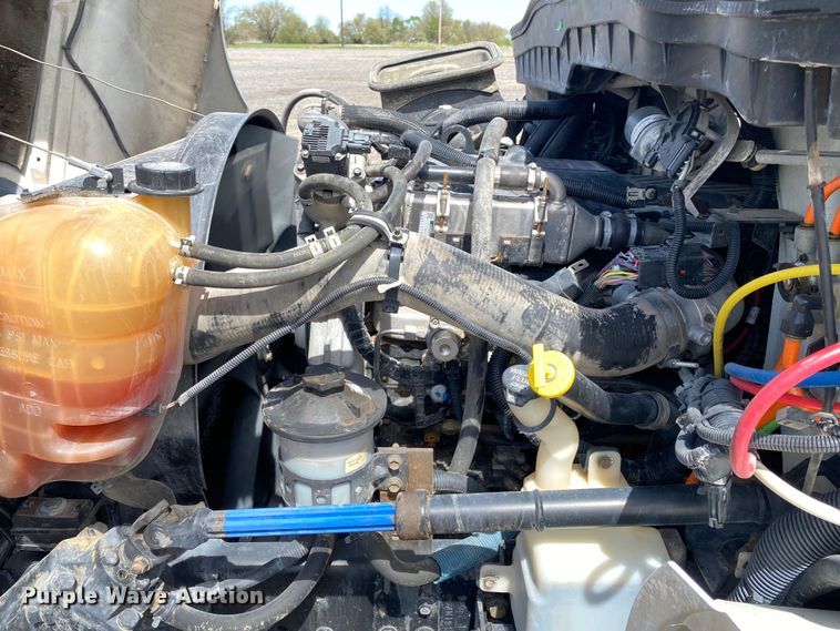 image for item KB9489 2010 International 4300 SBA  bucket truck