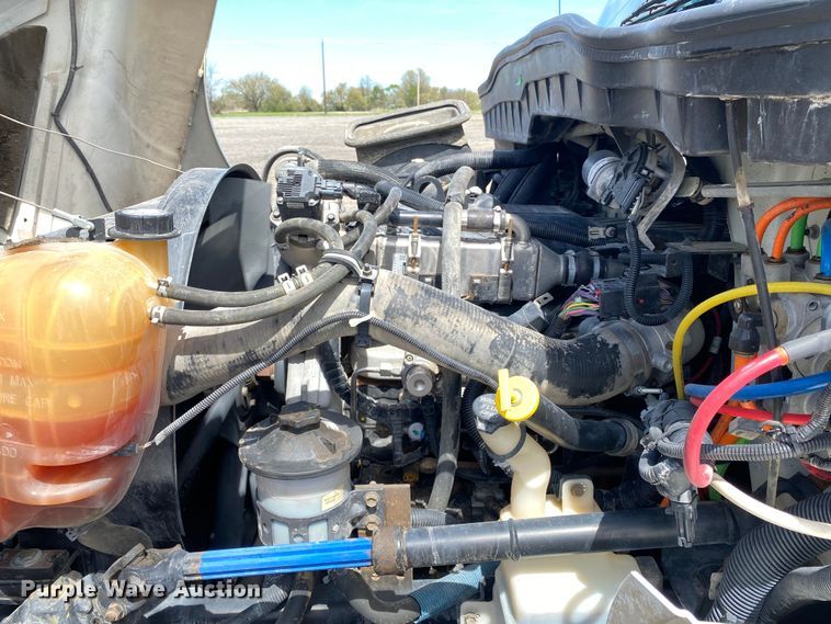 image for item KB9489 2010 International 4300 SBA  bucket truck