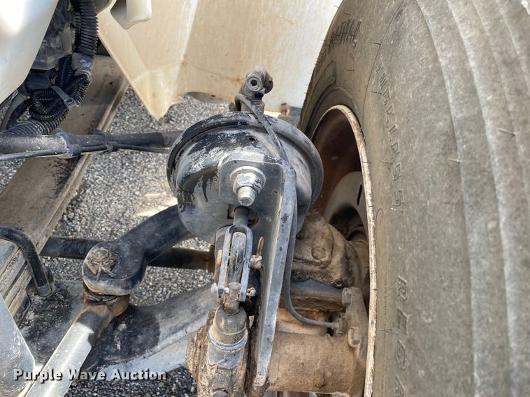 image for item KB9489 2010 International 4300 SBA  bucket truck