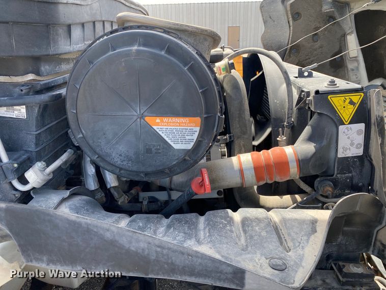 image for item KB9489 2010 International 4300 SBA  bucket truck