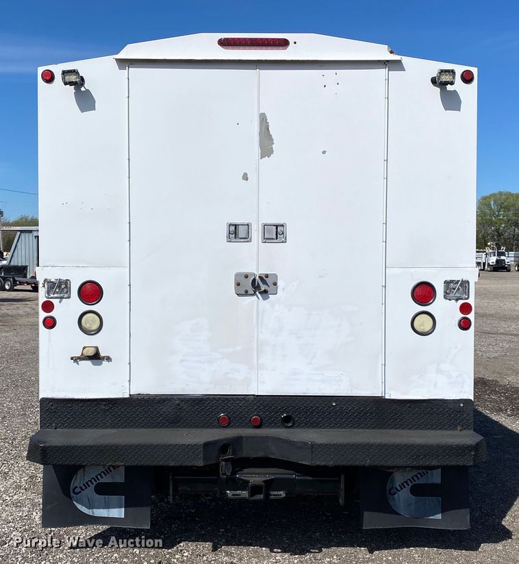 image for item KB9492 2015 Dodge  Ram 5500  utility / service truck