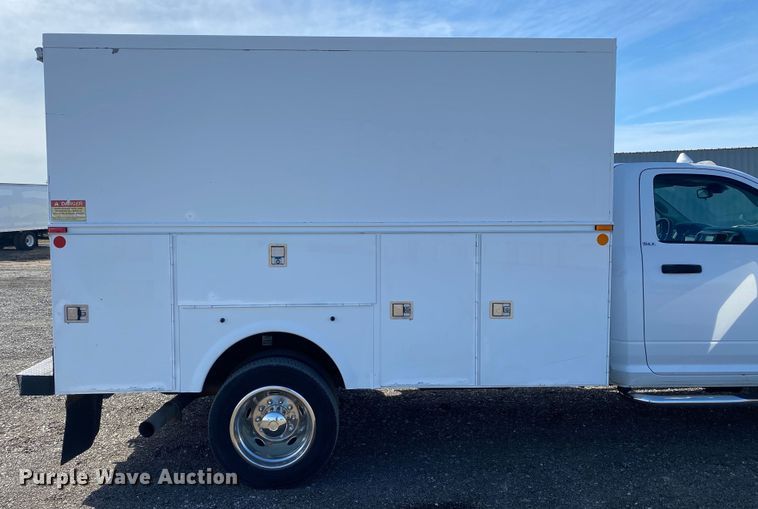 image for item KB9492 2015 Dodge  Ram 5500  utility / service truck