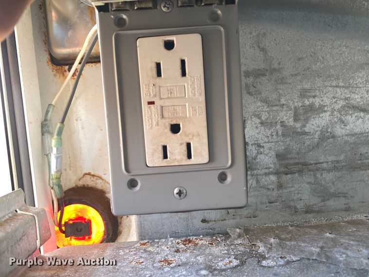 image for item KB9492 2015 Dodge  Ram 5500  utility / service truck